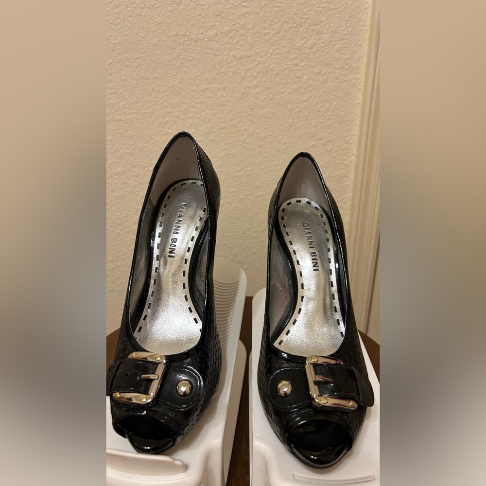Gianni Bini Black Peep Toe Heels with Buckle